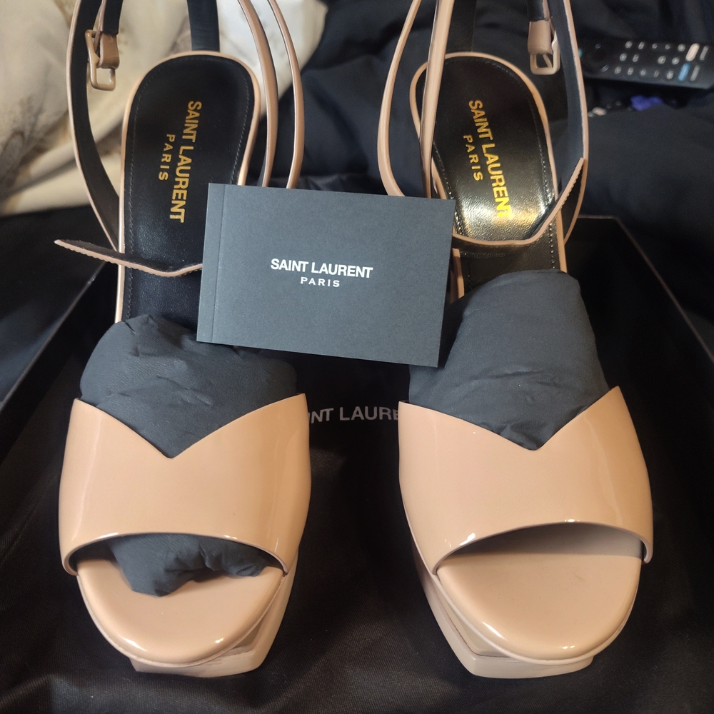 Saint Laurent Tan and Black Elegant Heels - Picture 3 of 4